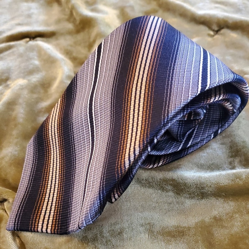 Robert Talbott neutral toned men's silk necktie